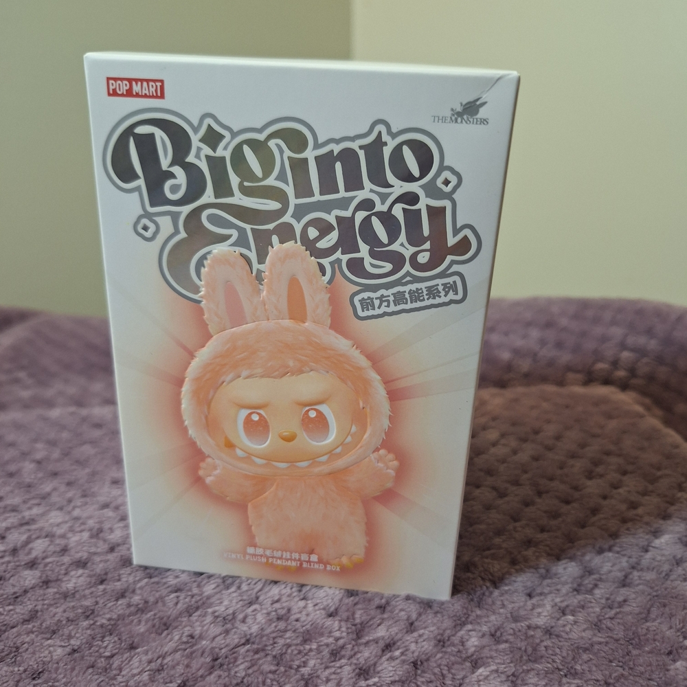 Pop Mart Big into Energy Labubu Blind Box